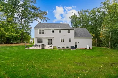 10 Corys Lane Cumberland RI 02864