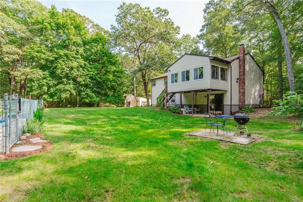 221 Provident Place Coventry RI 02816