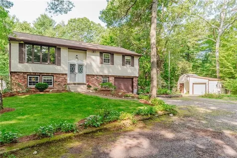 221 Provident Place Coventry RI 02816