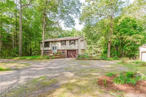 221 Provident Place Coventry RI 02816