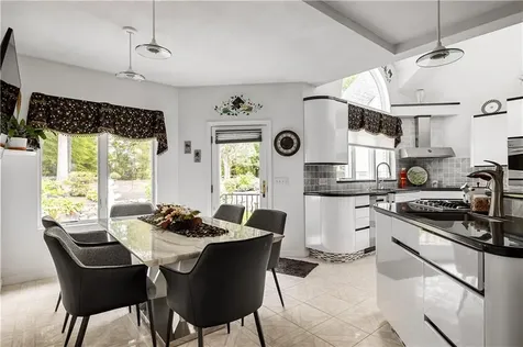 3 Scott Drive Lincoln RI 02865