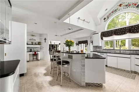 3 Scott Drive Lincoln RI 02865