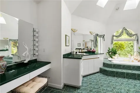 3 Scott Drive Lincoln RI 02865