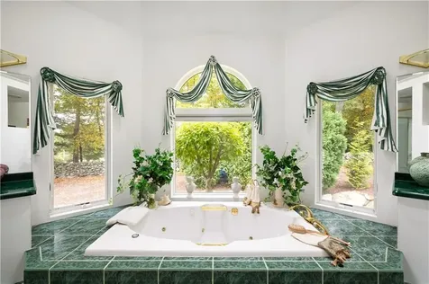 3 Scott Drive Lincoln RI 02865