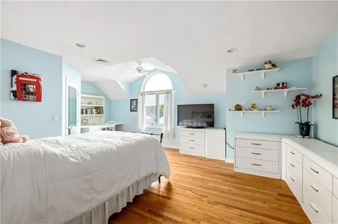 3 Scott Drive Lincoln RI 02865