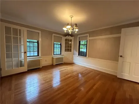 24 Alexander Mcgregor Road Pawtucket RI 02861