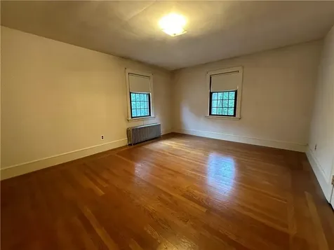 24 Alexander Mcgregor Road Pawtucket RI 02861