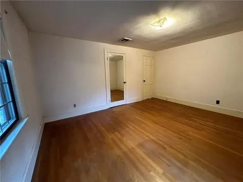 24 Alexander Mcgregor Road Pawtucket RI 02861