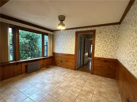 24 Alexander Mcgregor Road Pawtucket RI 02861