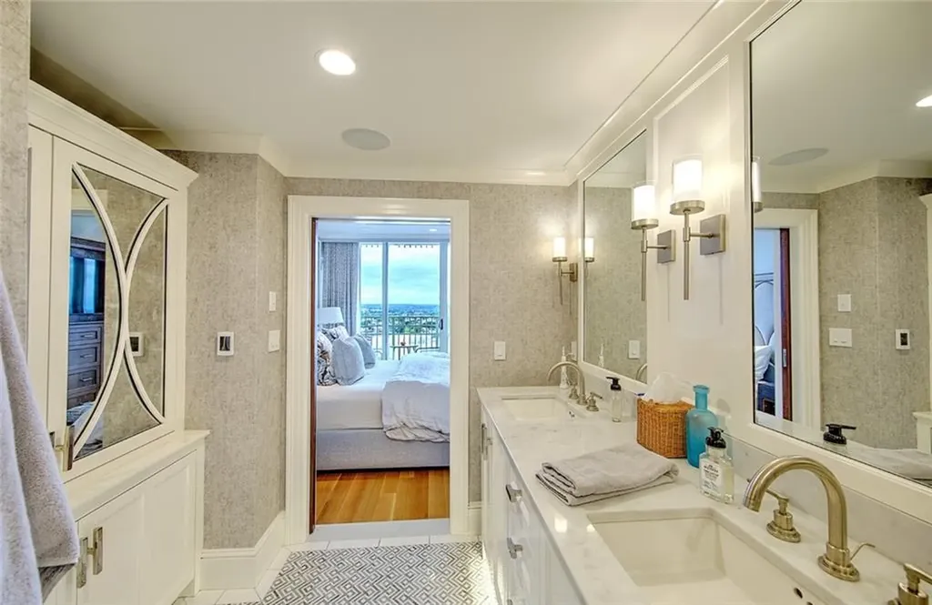 1 West Exchange Street Providence RI 02903