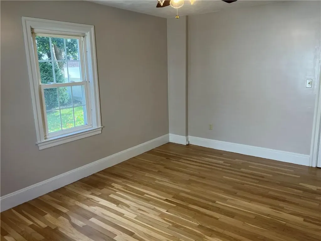 78 Edgemere Road Pawtucket RI 02861