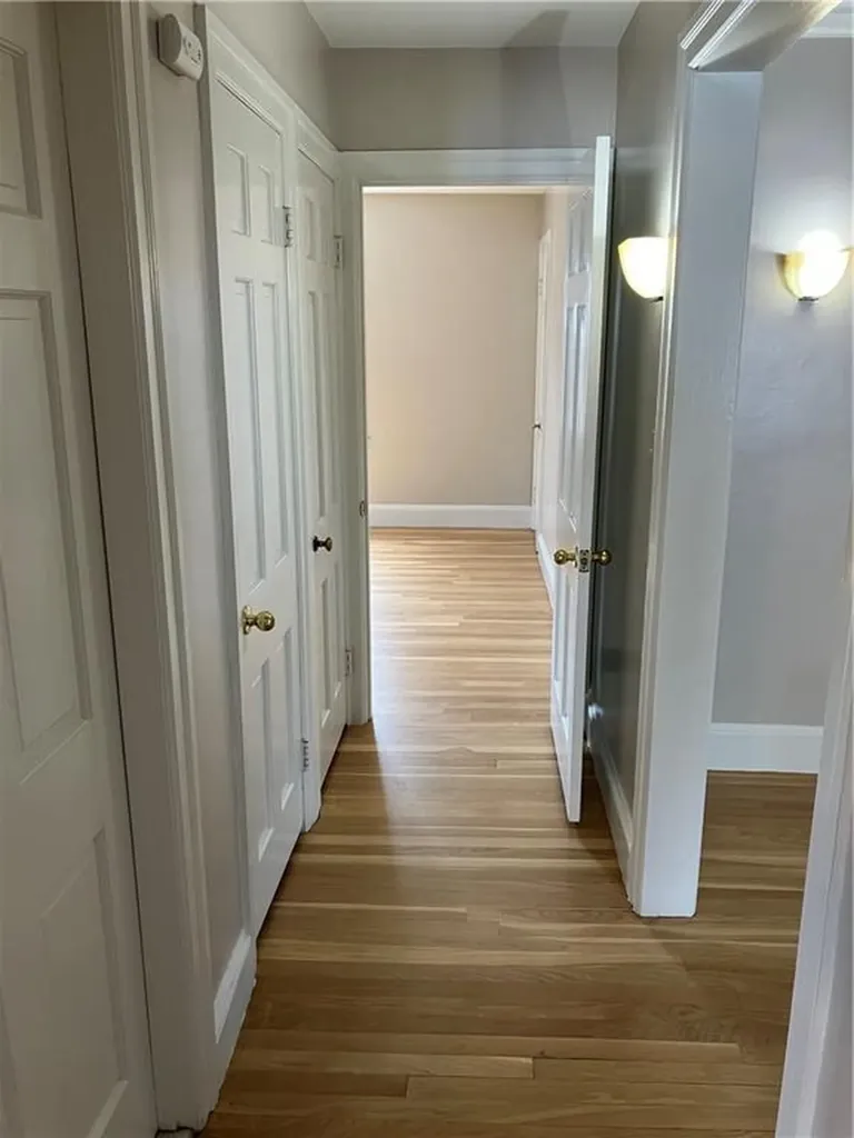 78 Edgemere Road Pawtucket RI 02861