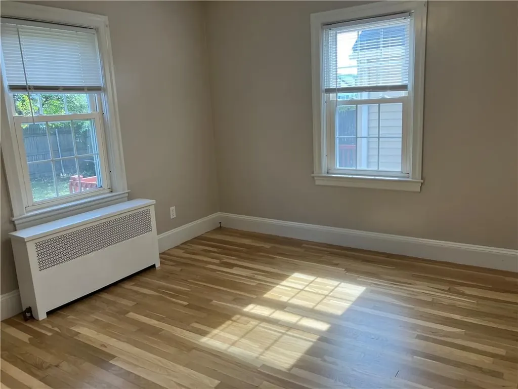 78 Edgemere Road Pawtucket RI 02861