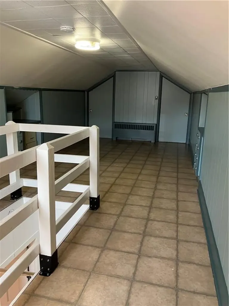 78 Edgemere Road Pawtucket RI 02861