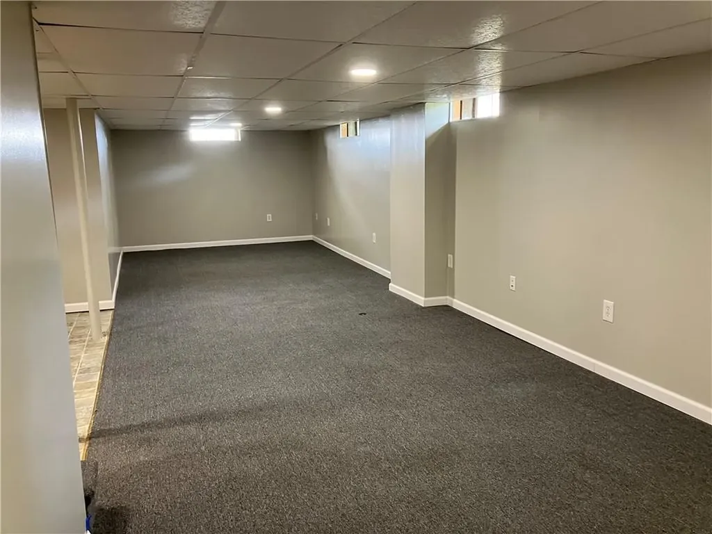 78 Edgemere Road Pawtucket RI 02861