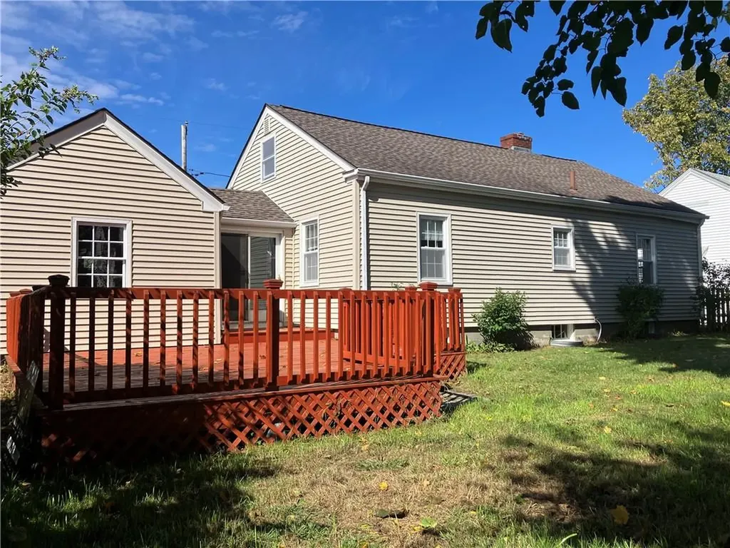 78 Edgemere Road Pawtucket RI 02861