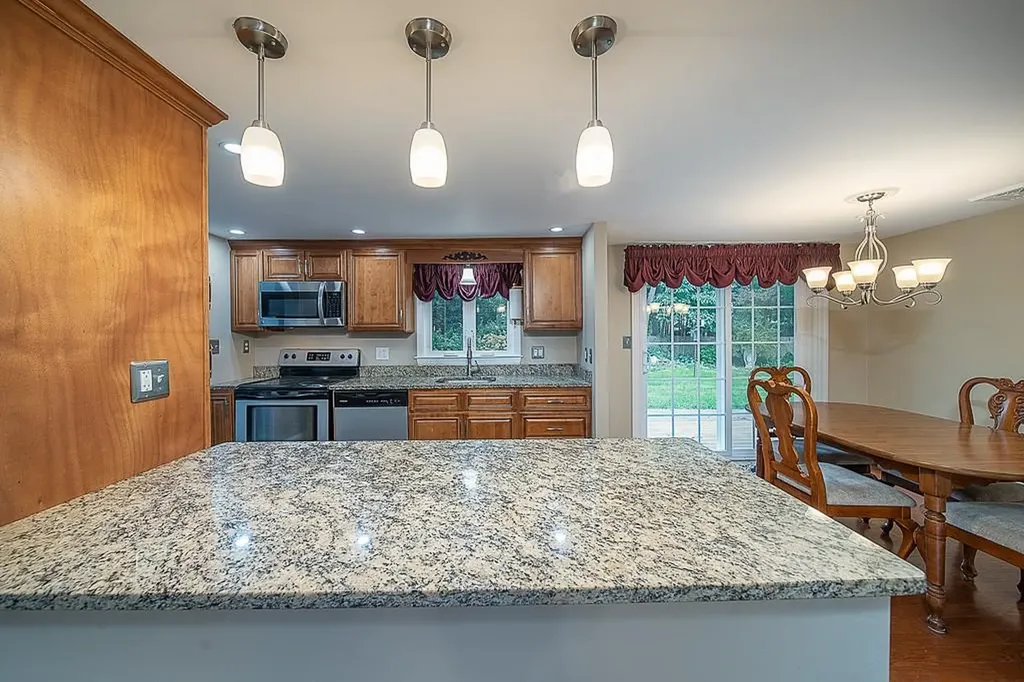 24 Darling Street Warwick RI 02886