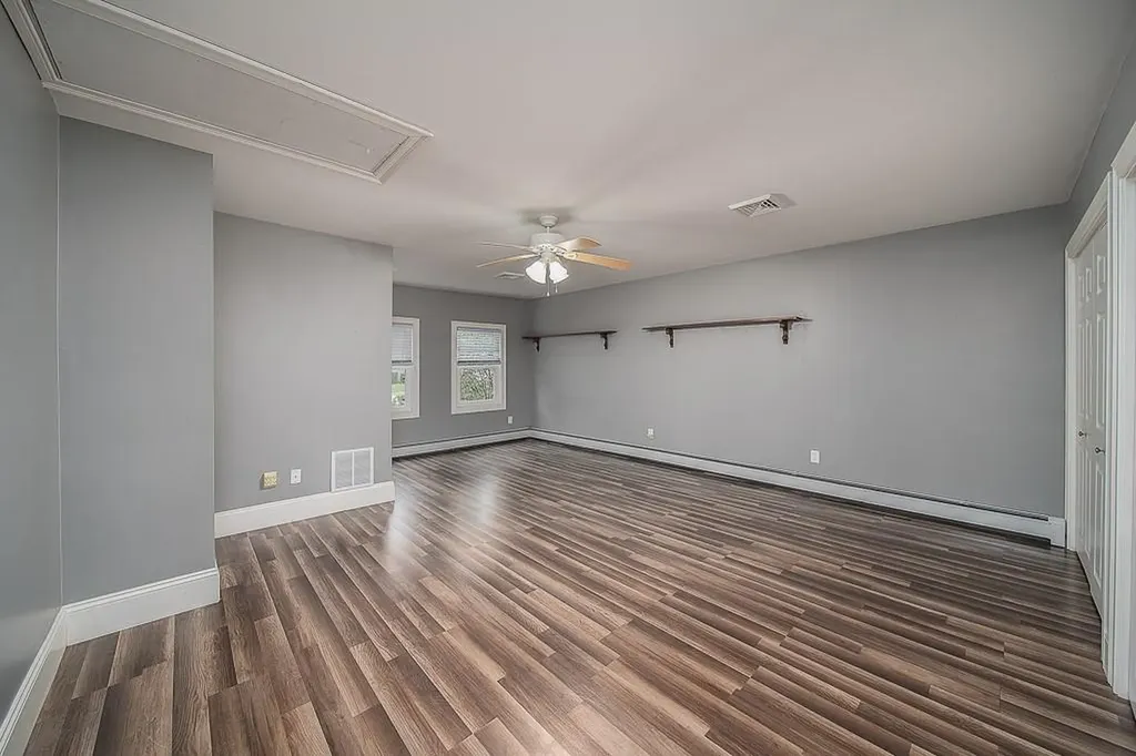 24 Darling Street Warwick RI 02886