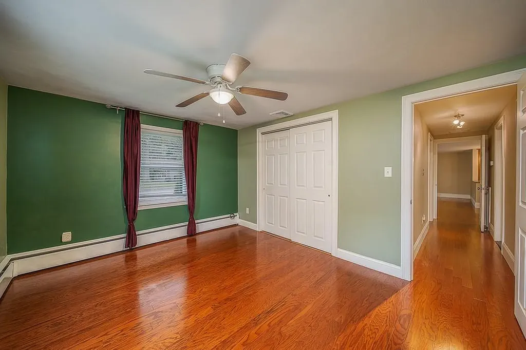 24 Darling Street Warwick RI 02886