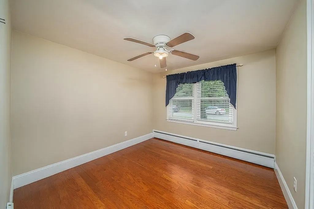 24 Darling Street Warwick RI 02886