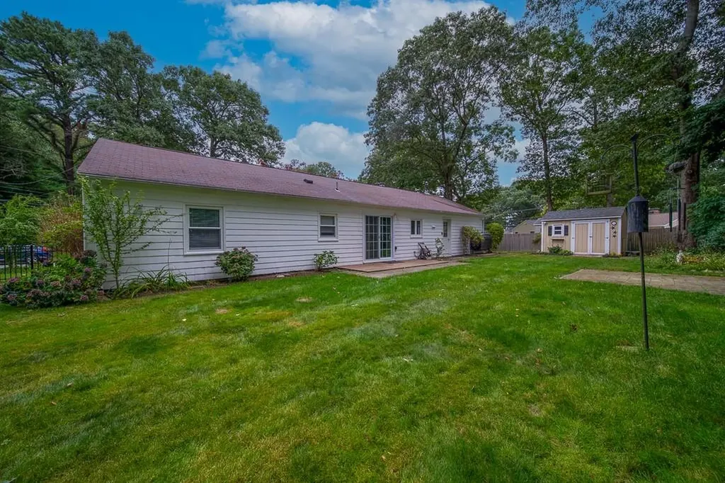 24 Darling Street Warwick RI 02886