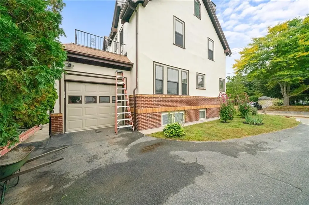 35 N Ballou Street Woonsocket RI 02895