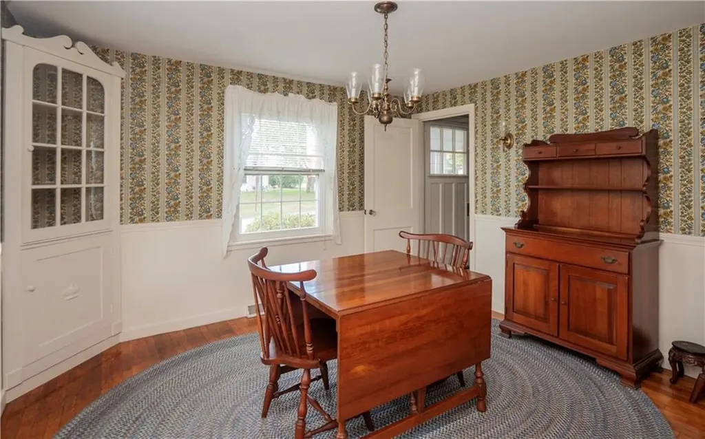 8 Stockton Drive Middletown RI 02842