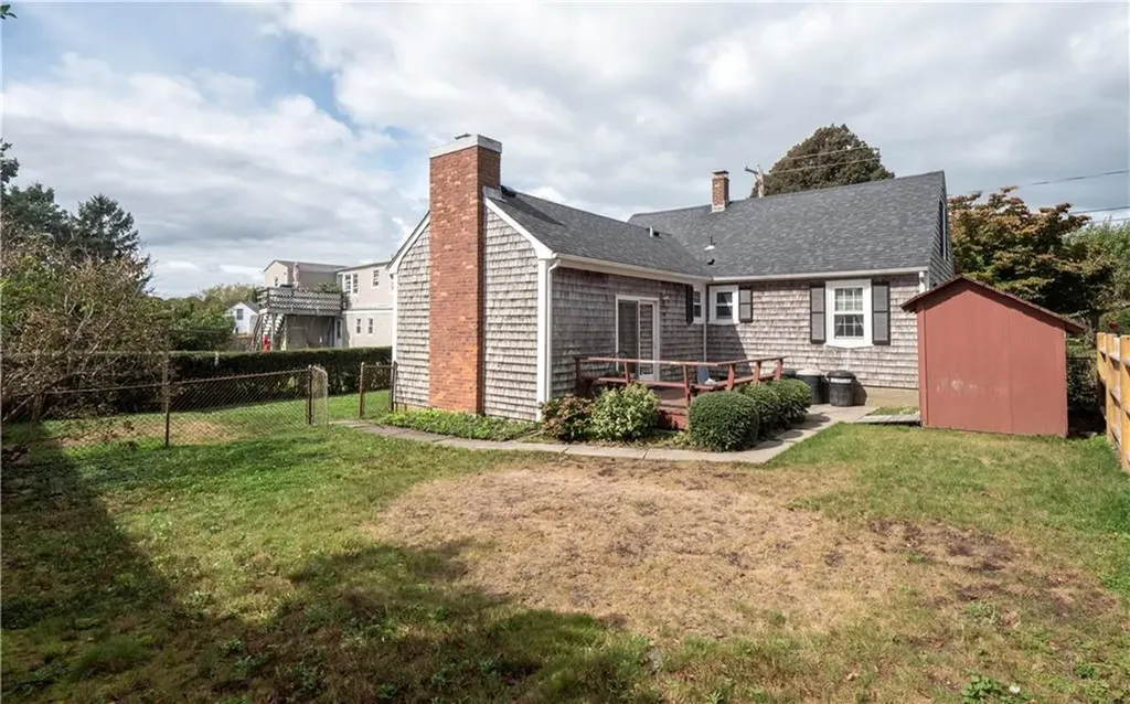 8 Stockton Drive Middletown RI 02842