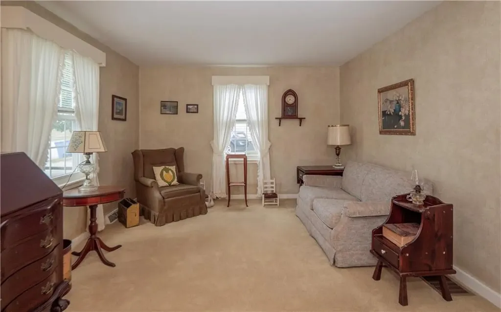 8 Stockton Drive Middletown RI 02842