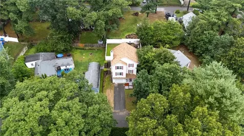 86 First Road Glocester RI 02814