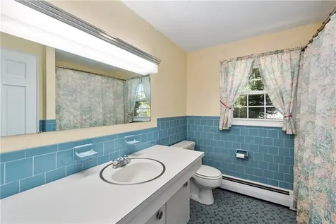 16 Gilbert Court Cumberland RI 02864