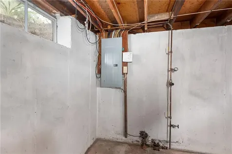 16 Gilbert Court Cumberland RI 02864