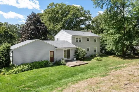 16 Gilbert Court Cumberland RI 02864