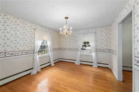 16 Gilbert Court Cumberland RI 02864