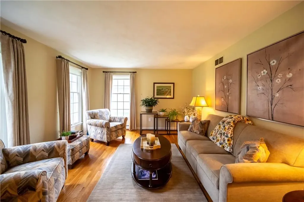 65 Mollie Drive Cranston RI 02921