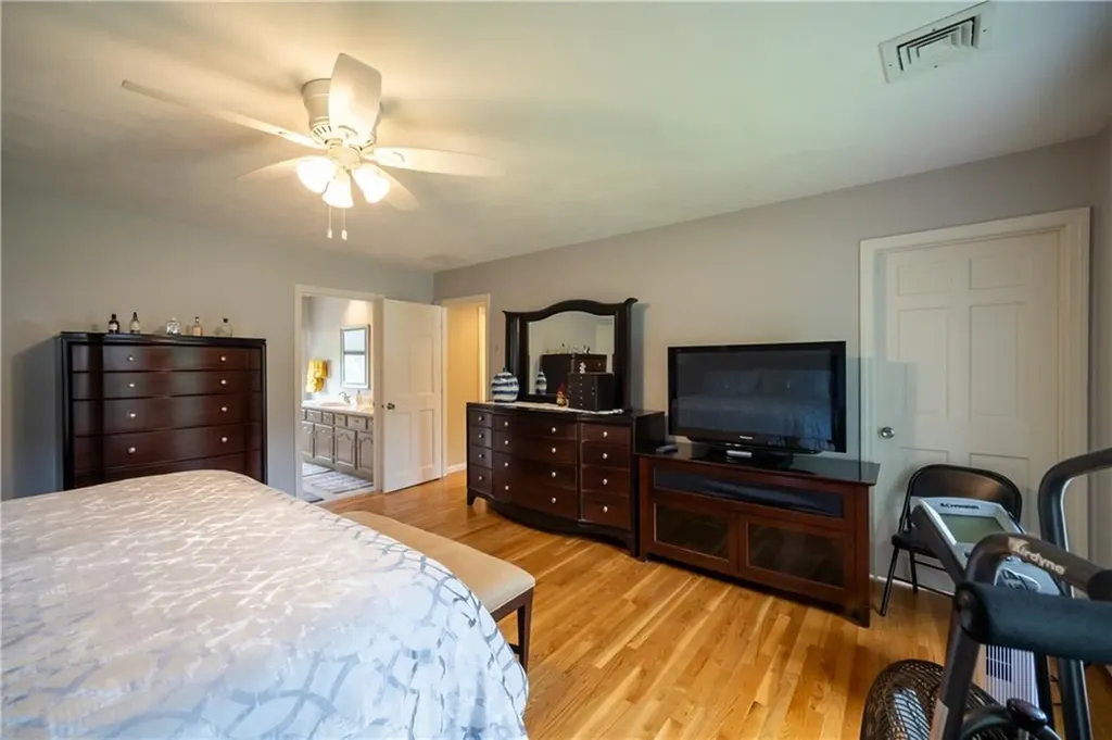 65 Mollie Drive Cranston RI 02921