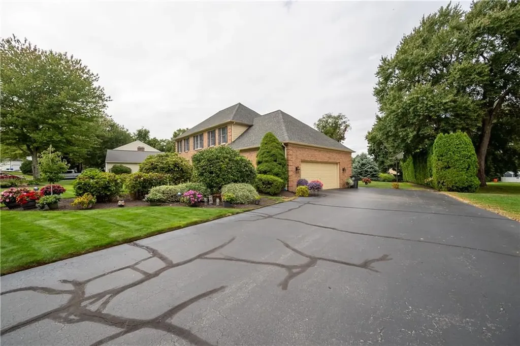 65 Mollie Drive Cranston RI 02921