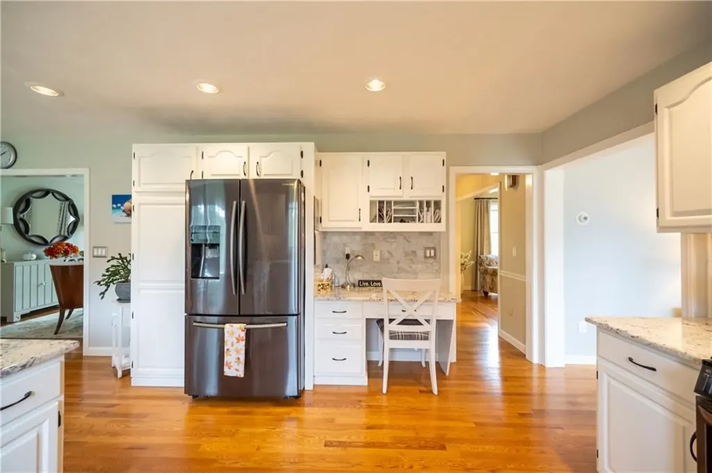 65 Mollie Drive Cranston RI 02921
