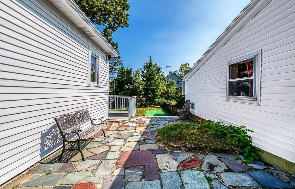184 Fairfield Avenue Woonsocket RI 02895