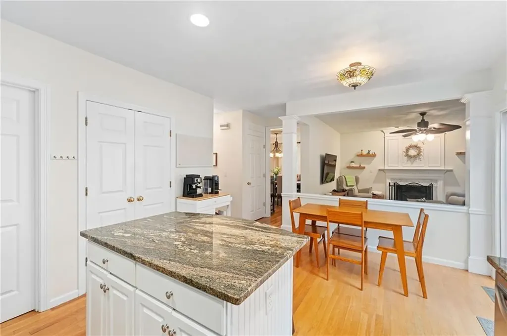 305 Castle Rocks Road Warwick RI 02886