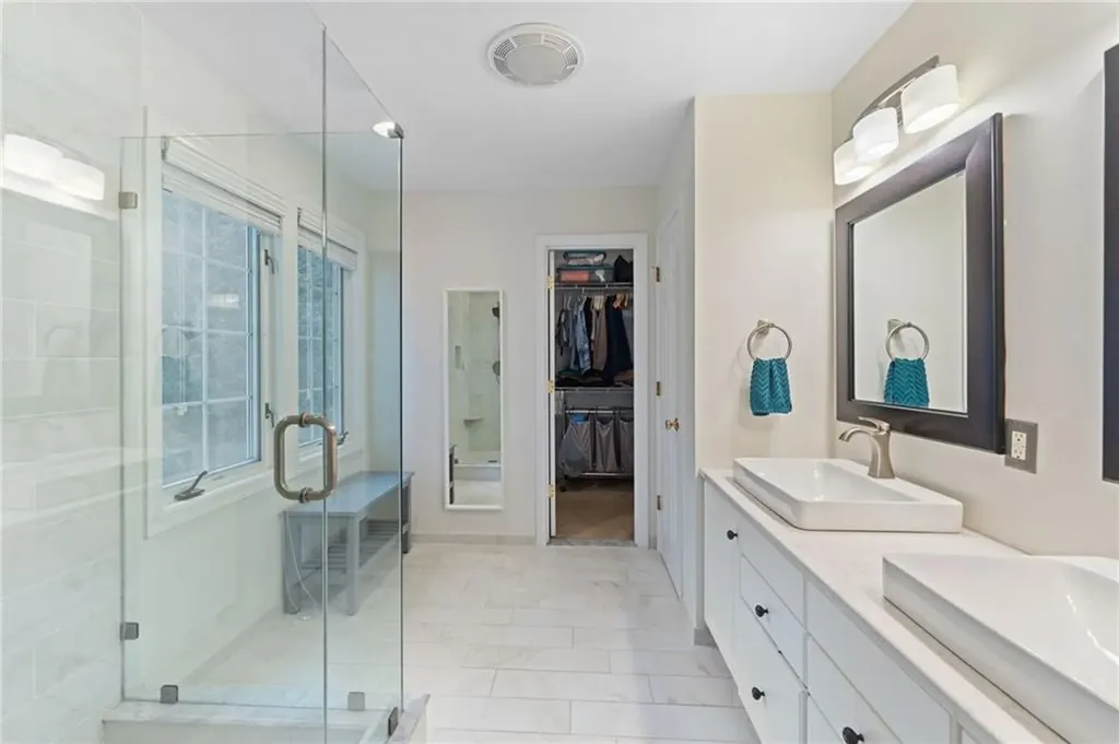 305 Castle Rocks Road Warwick RI 02886