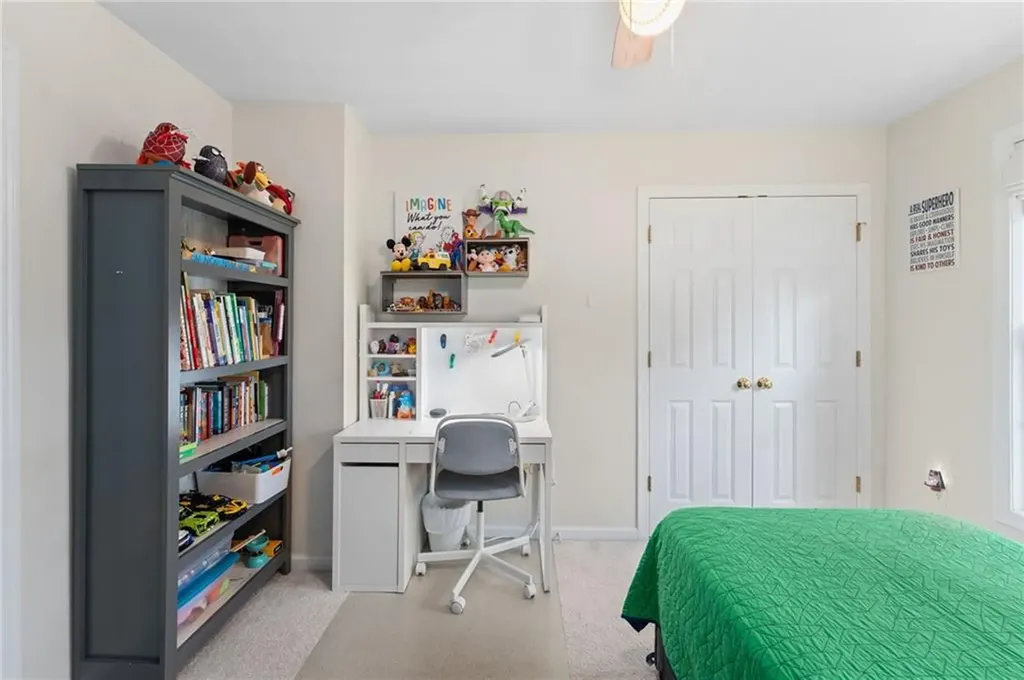 305 Castle Rocks Road Warwick RI 02886