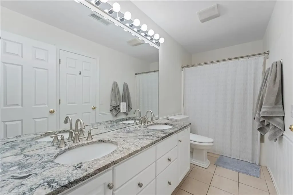 305 Castle Rocks Road Warwick RI 02886