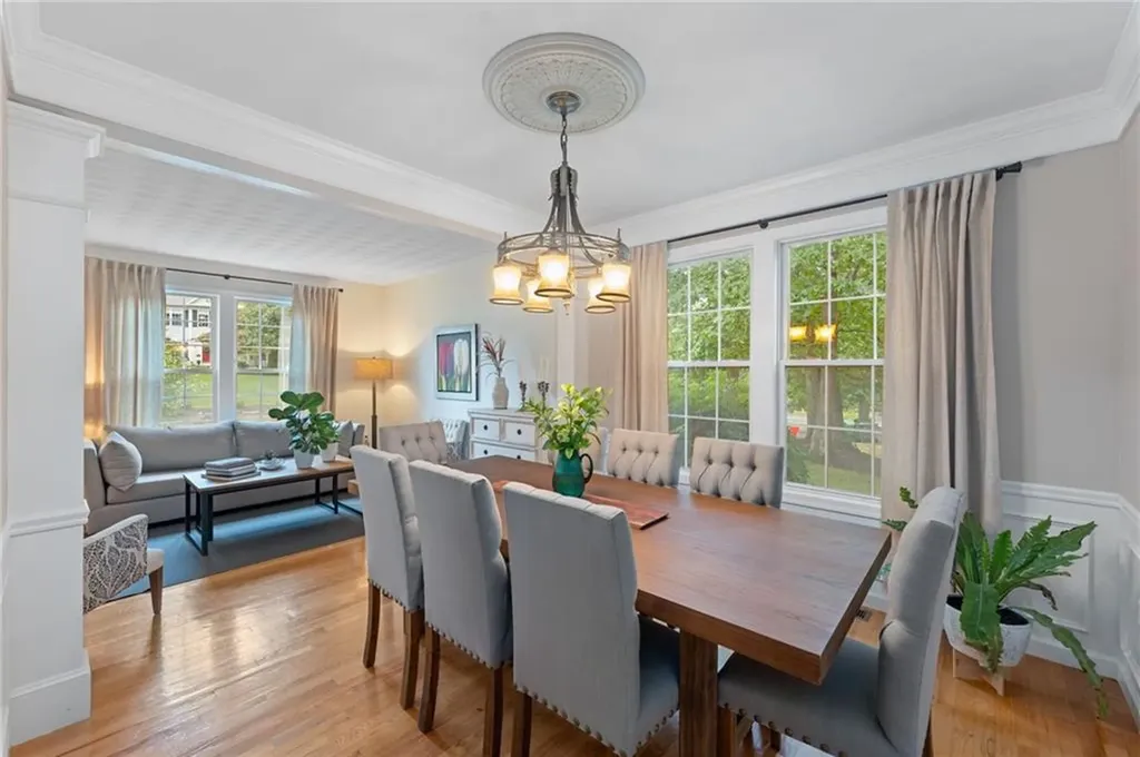 305 Castle Rocks Road Warwick RI 02886