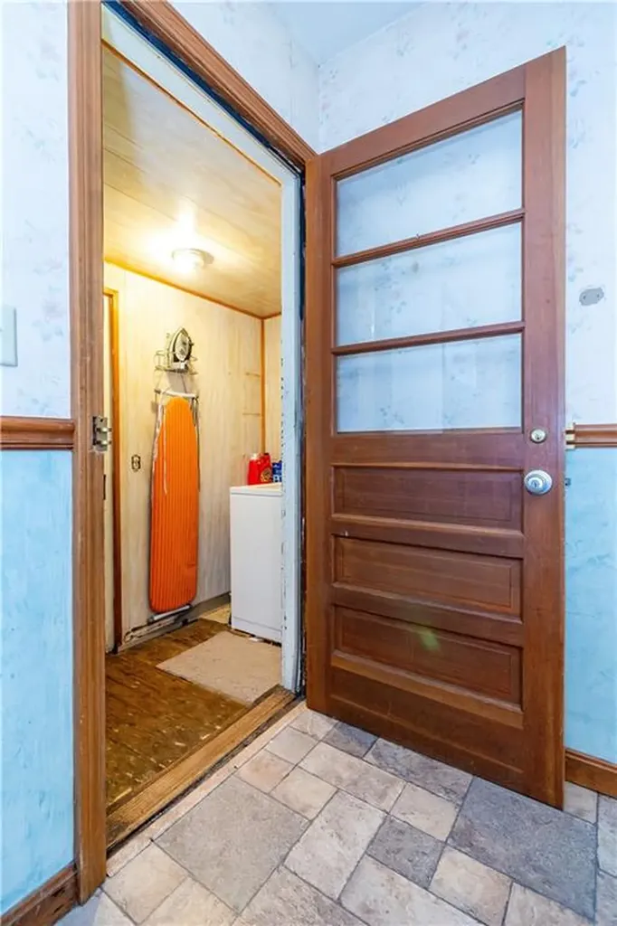 293 Adams Street Warwick RI 02888