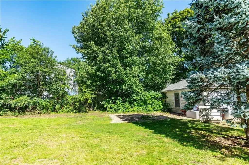 293 Adams Street Warwick RI 02888