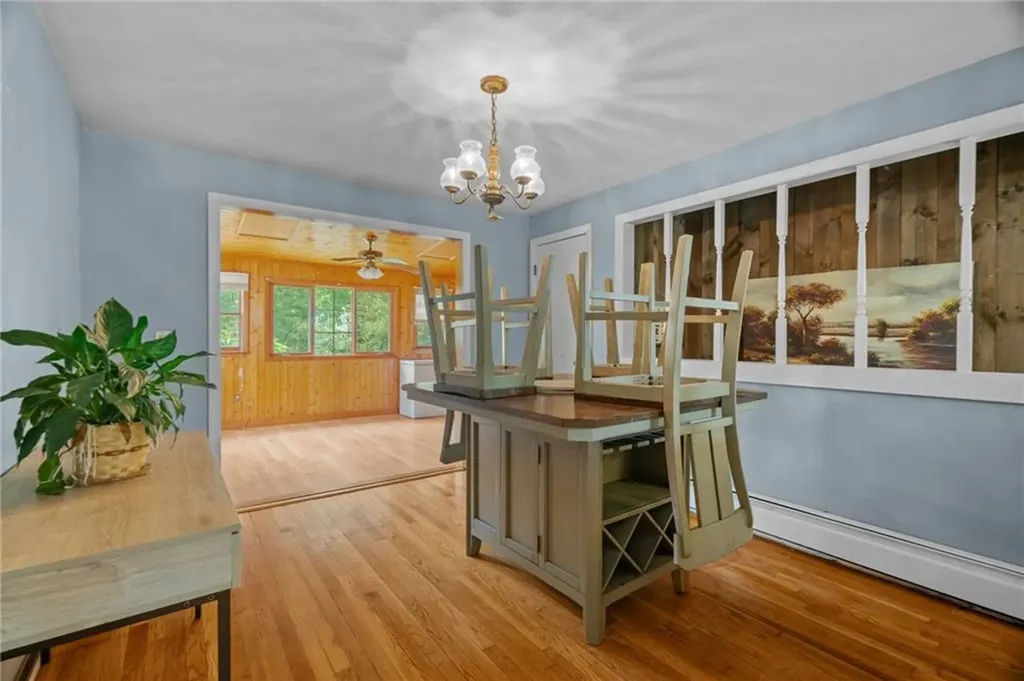 180 Hollis Avenue Warwick RI 02889
