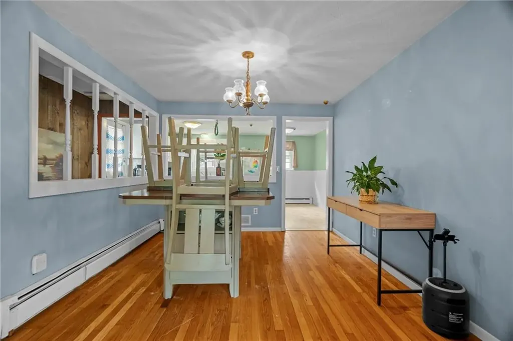 180 Hollis Avenue Warwick RI 02889