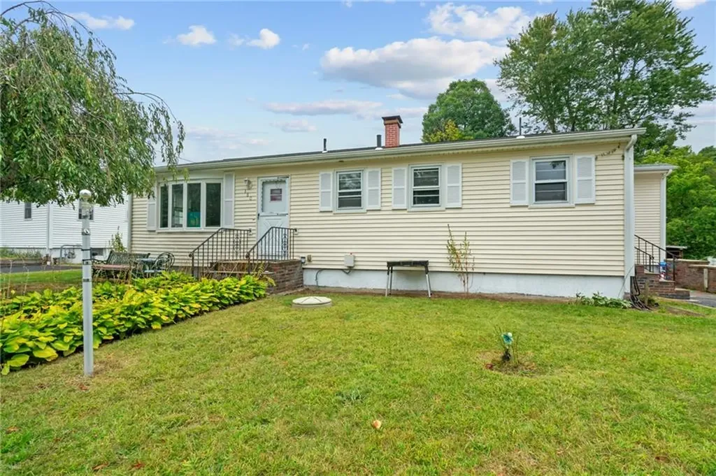 180 Hollis Avenue Warwick RI 02889