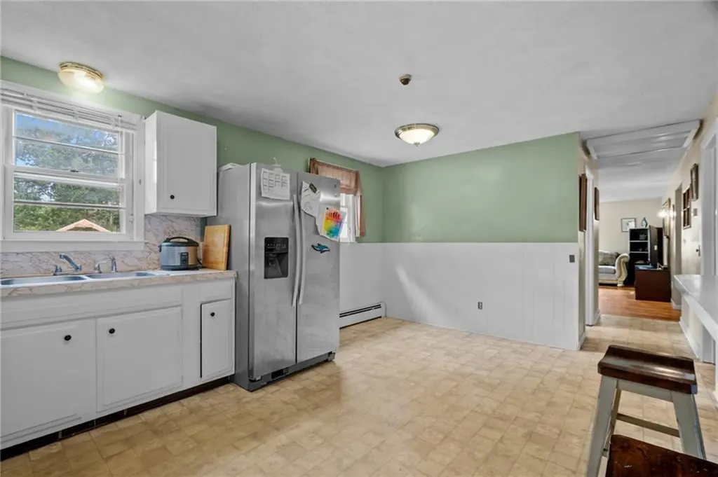 180 Hollis Avenue Warwick RI 02889